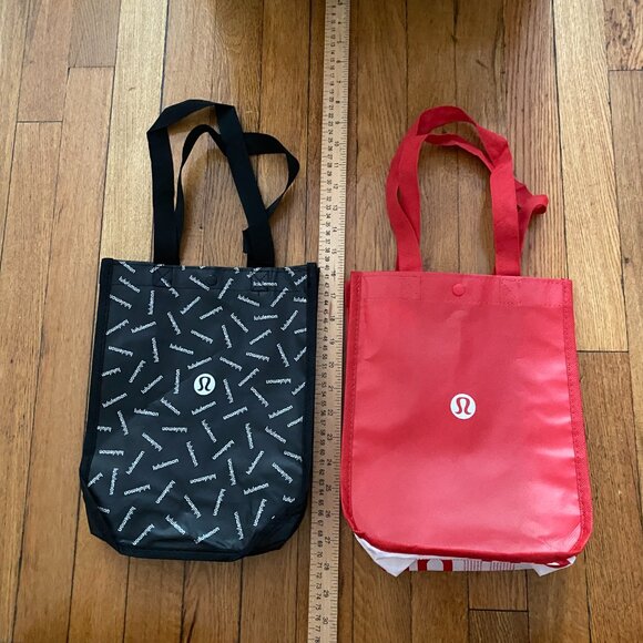 Lululemon Small Size Black and Red Multiprint Recycled Bags Multipurpose Fall - Picture 9 of 12